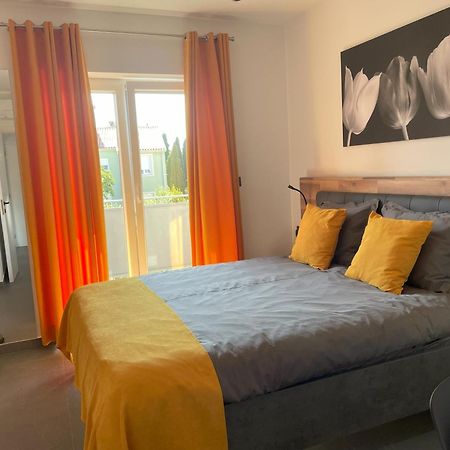 Valkane Beach Apartments Pula Exterior photo