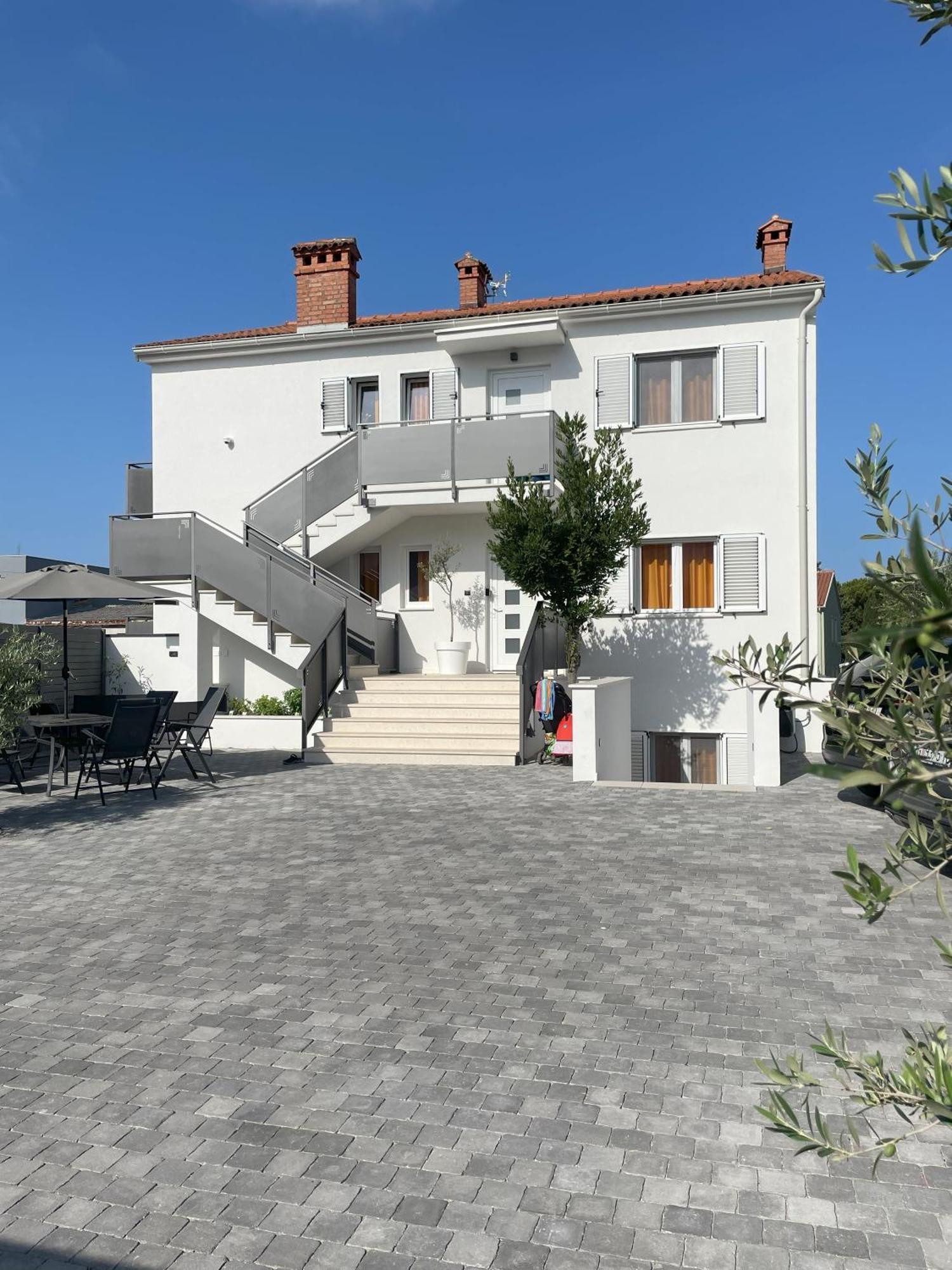 Valkane Beach Apartments Pula Exterior photo