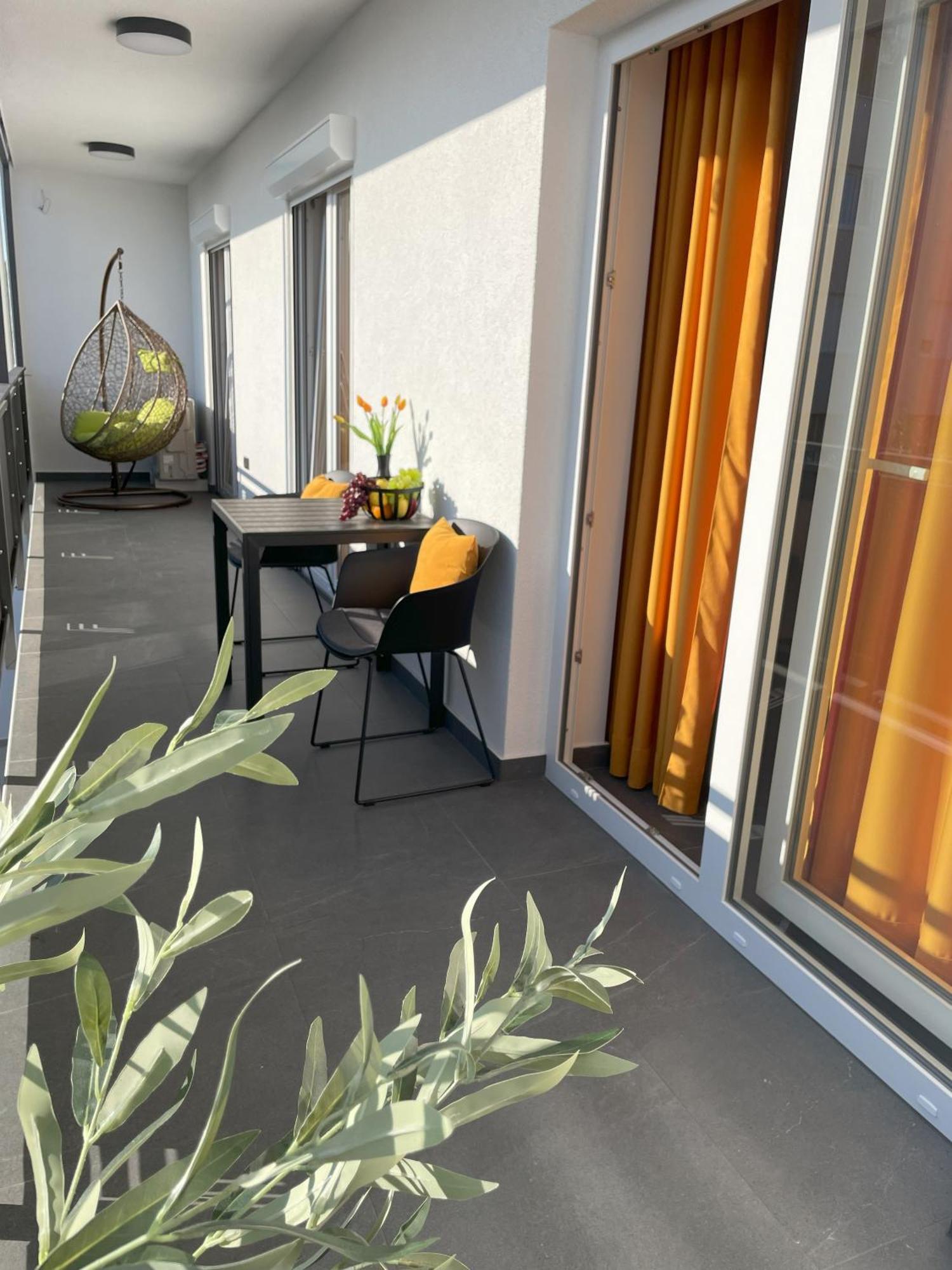 Valkane Beach Apartments Pula Exterior photo