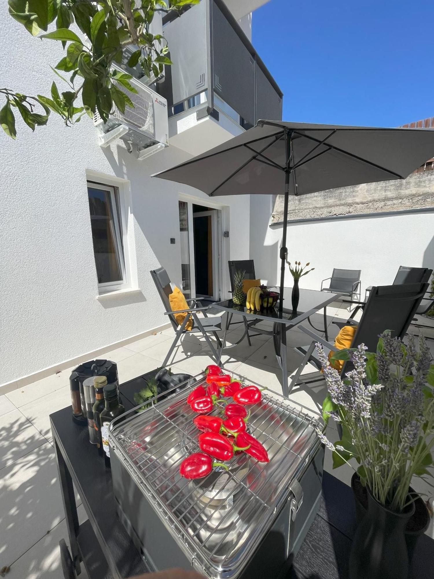 Valkane Beach Apartments Pula Exterior photo